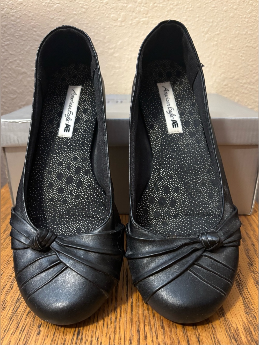 American Eagle Black Bow Ballet Flats